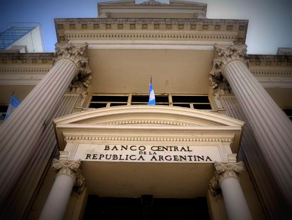 El Banco Central posterga pagos por US$6.000 millones y despeja los vencimientos clave de los próximos dos años